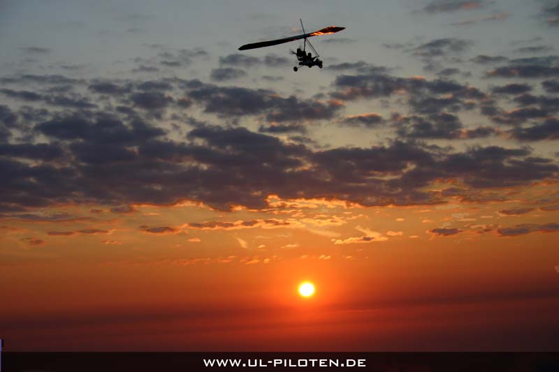Sonnenuntergang �ber den Wolken
