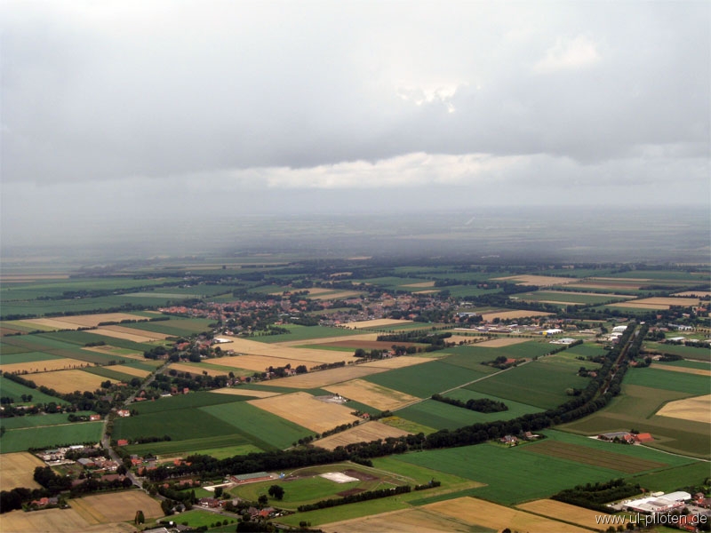 Gleich regnet es <img src=