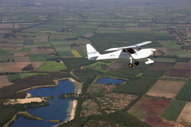 Theo mit Copilotin Mirca