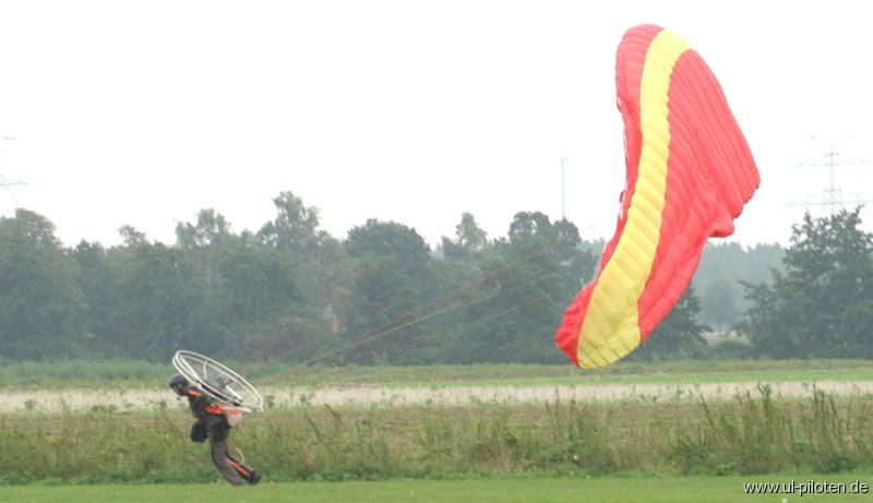 Mit Schirm Scharm und Motor