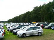 Parkplatz beim Flugfest 2011